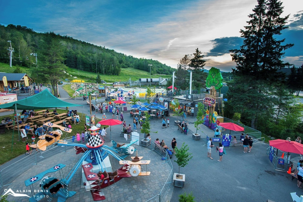 Children's play area - outdoor