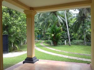 thumbnail: Property grounds