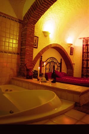 thumbnail: Jetted tub