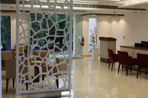 thumbnail: Interior entrance