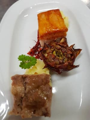thumbnail: Restaurant