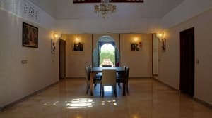 thumbnail: Breakfast area