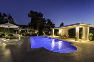 thumbnail: Outdoor pool