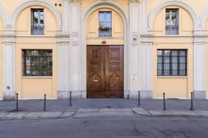 thumbnail: Front of property