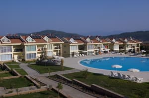 thumbnail: Front of property
