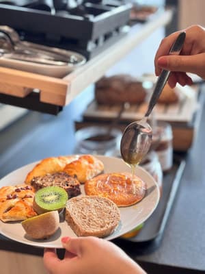 thumbnail: Breakfast buffet