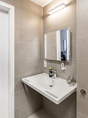 thumbnail: Bathroom