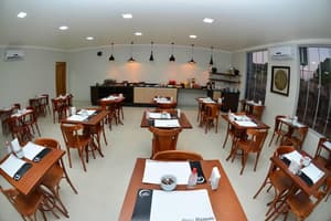 thumbnail: Restaurant