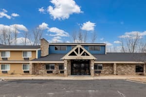 thumbnail: Exterior