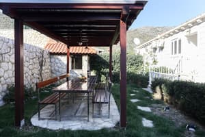 thumbnail: Terrace/patio