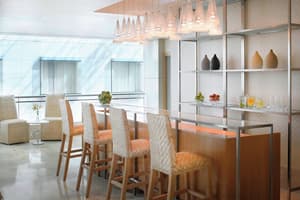 thumbnail: Bar (on property)