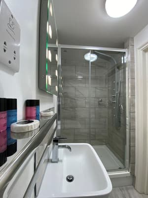 thumbnail: Bathroom