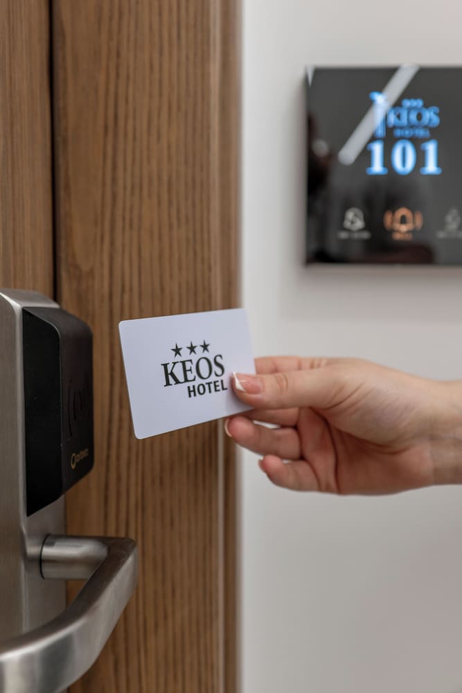 Room amenity