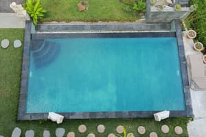 thumbnail: Outdoor pool