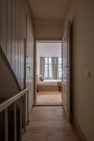 thumbnail: Interior