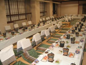 thumbnail: Dining