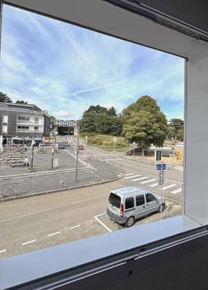thumbnail: Street view