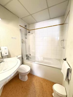 thumbnail: Bathroom