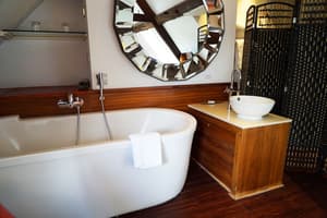 thumbnail: Bathroom