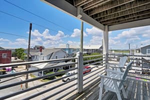 thumbnail: Balcony