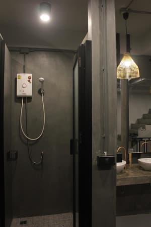 thumbnail: Bathroom shower