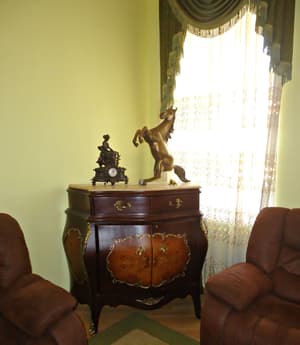 thumbnail: Interior detail
