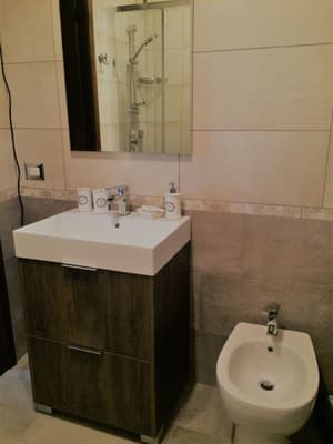 thumbnail: Bathroom