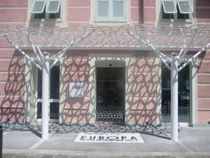 thumbnail: Property entrance