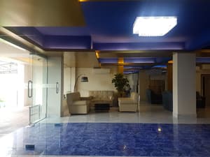 thumbnail: Lobby sitting area