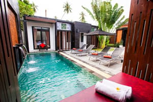 thumbnail: Pool