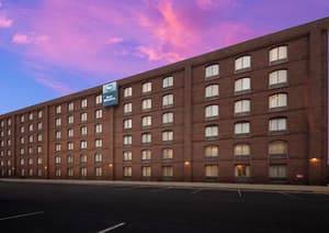 thumbnail: Exterior