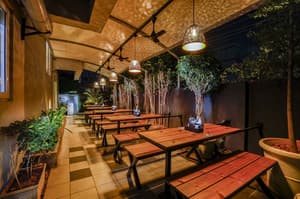 thumbnail: Restaurant