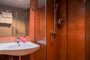 thumbnail: Bathroom