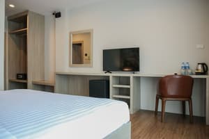 thumbnail: Room