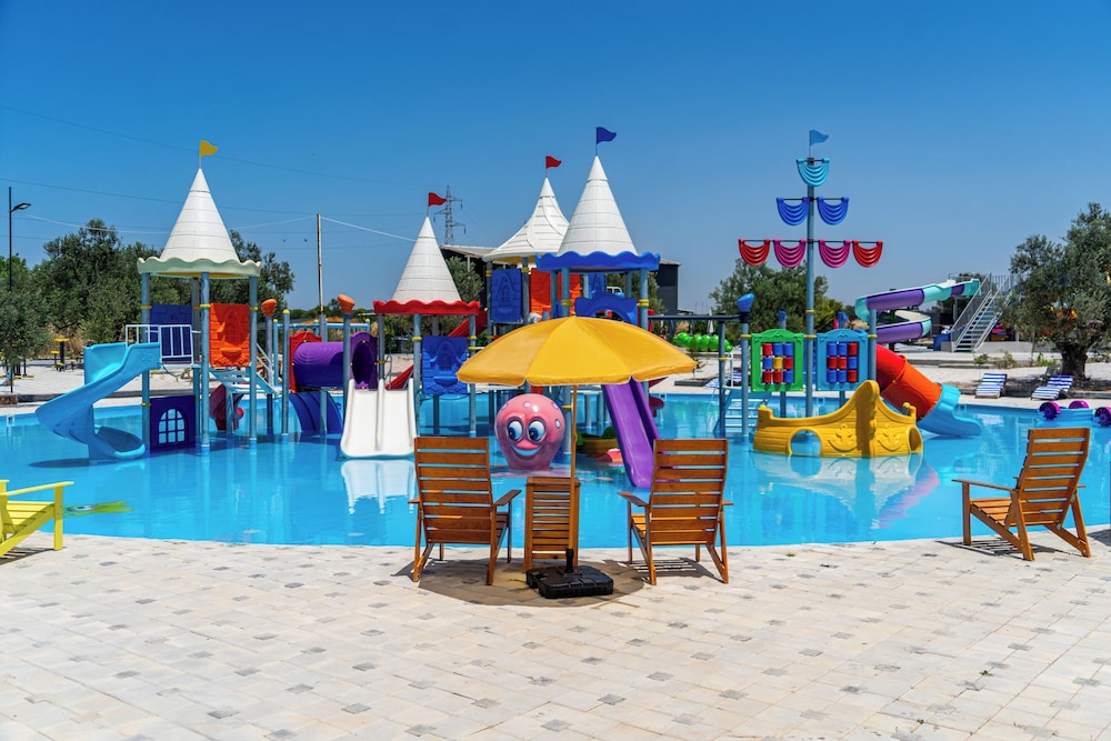 Children's play area - outdoor