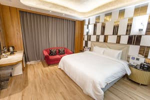 thumbnail: Room