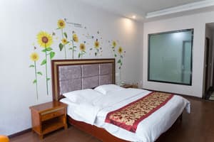 thumbnail: Room