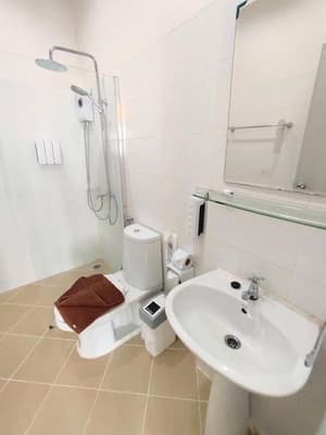 thumbnail: Bathroom
