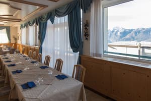 thumbnail: Dining