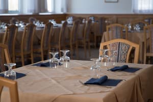 thumbnail: Dining