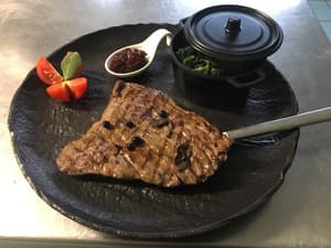 thumbnail: Restaurant
