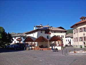 thumbnail: Exterior