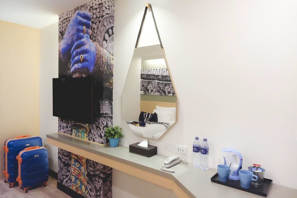 Room amenity