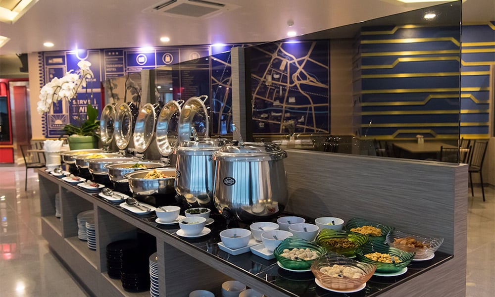 Breakfast buffet