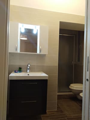 thumbnail: Room amenity