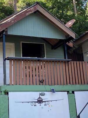 thumbnail: Front of property