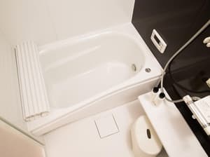 thumbnail: Deep soaking bathtub