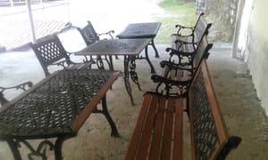 thumbnail: Outdoor dining