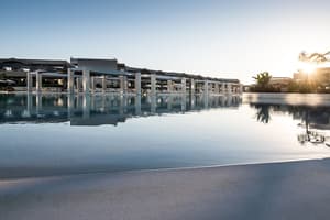 thumbnail: Infinity pool