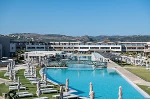 thumbnail: Outdoor pool